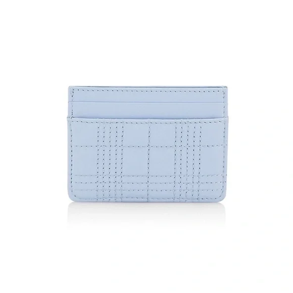 Burberry - Picture 2 of 5